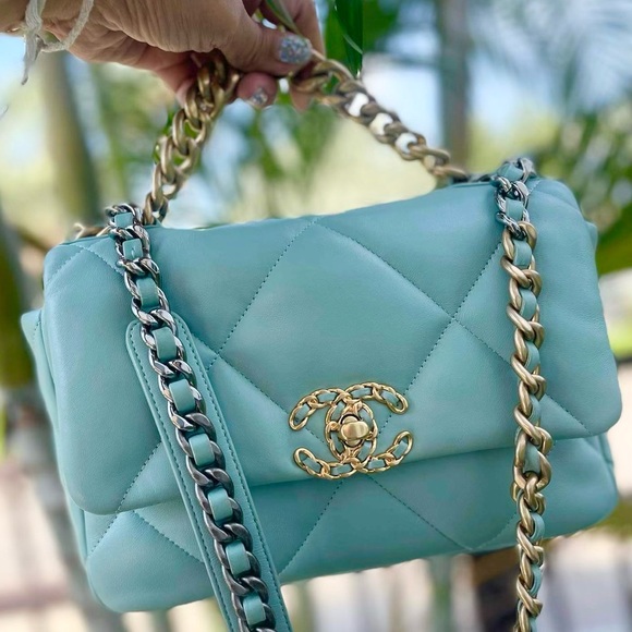 CHANEL Handbags - ❌Reserved❌🔥🔥Chanel Tiffany Blue Flap 19 Small Flap